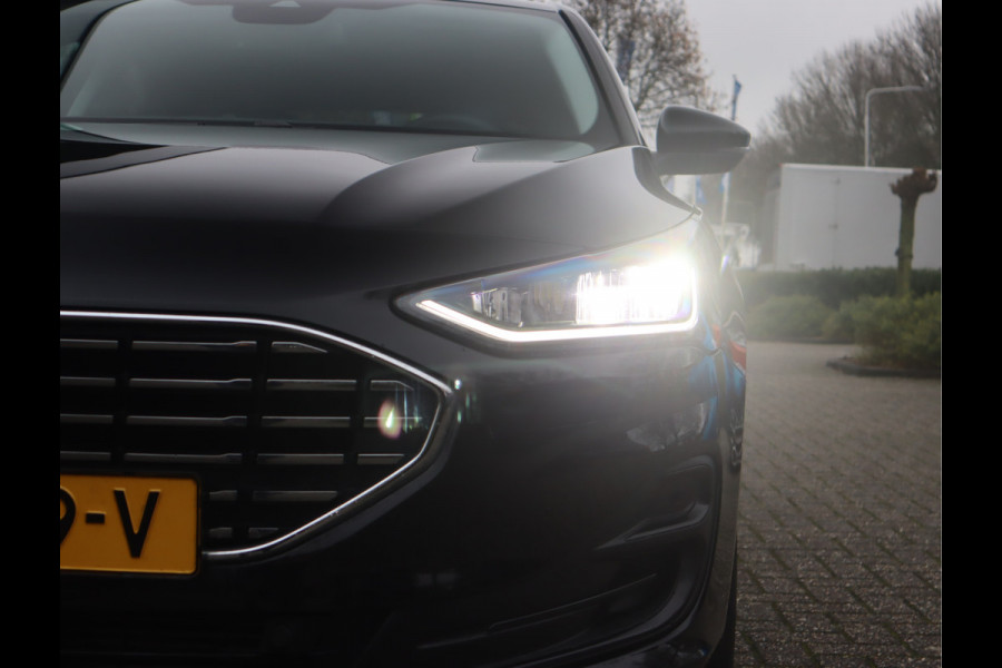 Ford Focus 1.0 EcoBoost Hybrid Titanium