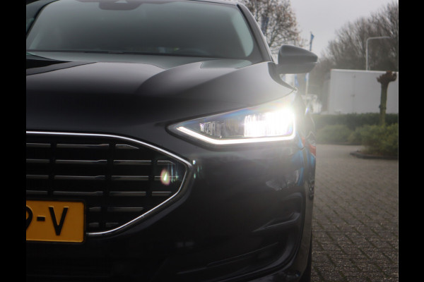 Ford Focus 1.0 EcoBoost Hybrid Titanium