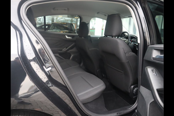 Ford Focus 1.0 EcoBoost Hybrid Titanium