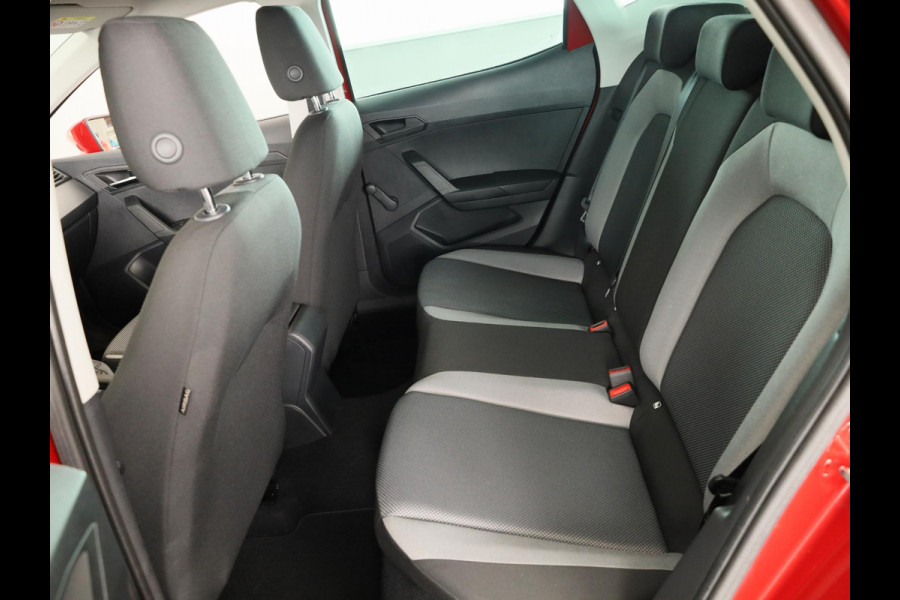 Seat Ibiza 1.0 TSI Style Business Intense 95 pk | Navigatie | Parkeersensoren | Achteruitrijcamera | Autom. airco |