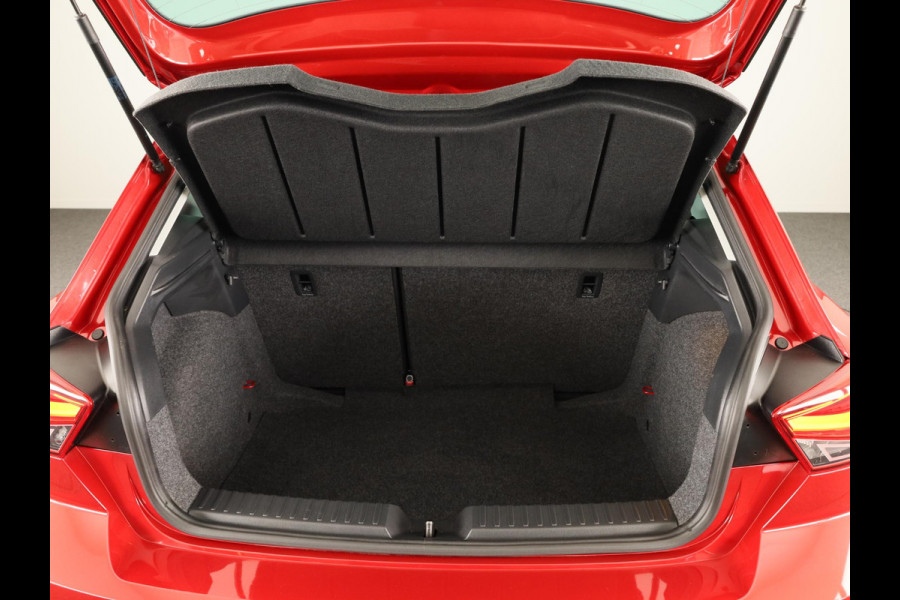 Seat Ibiza 1.0 TSI Style Business Intense 95 pk | Navigatie | Parkeersensoren | Achteruitrijcamera | Autom. airco |