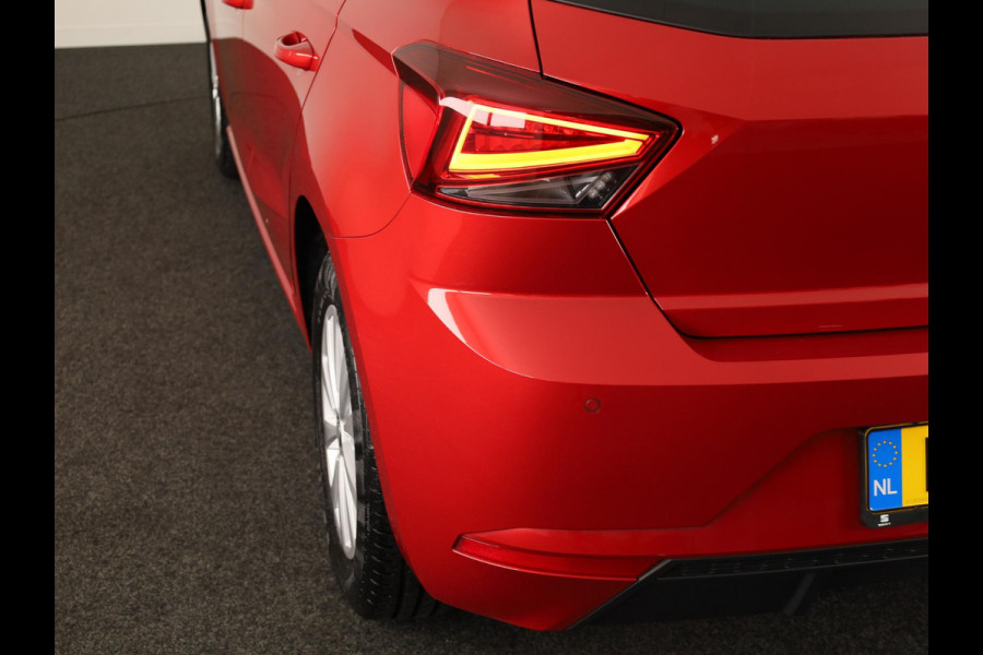 Seat Ibiza 1.0 TSI Style Business Intense 95 pk | Navigatie | Parkeersensoren | Achteruitrijcamera | Autom. airco |