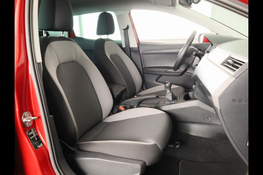 Seat Ibiza 1.0 TSI Style Business Intense 95 pk | Navigatie | Parkeersensoren | Achteruitrijcamera | Autom. airco |