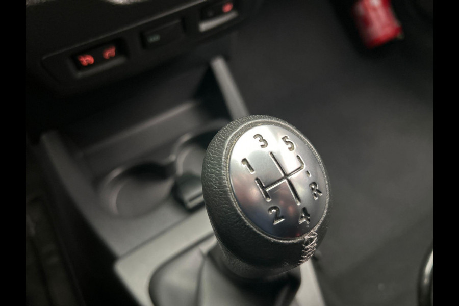 Dacia Lodgy 1.2 TCe Série Limitée Stepway 5p. | Trekhaak | Cruise Control Camera Navigatie