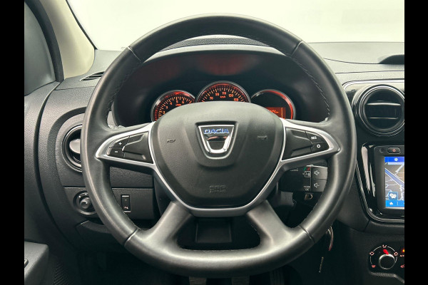 Dacia Lodgy 1.2 TCe Série Limitée Stepway 5p. | Trekhaak | Cruise Control Camera Navigatie