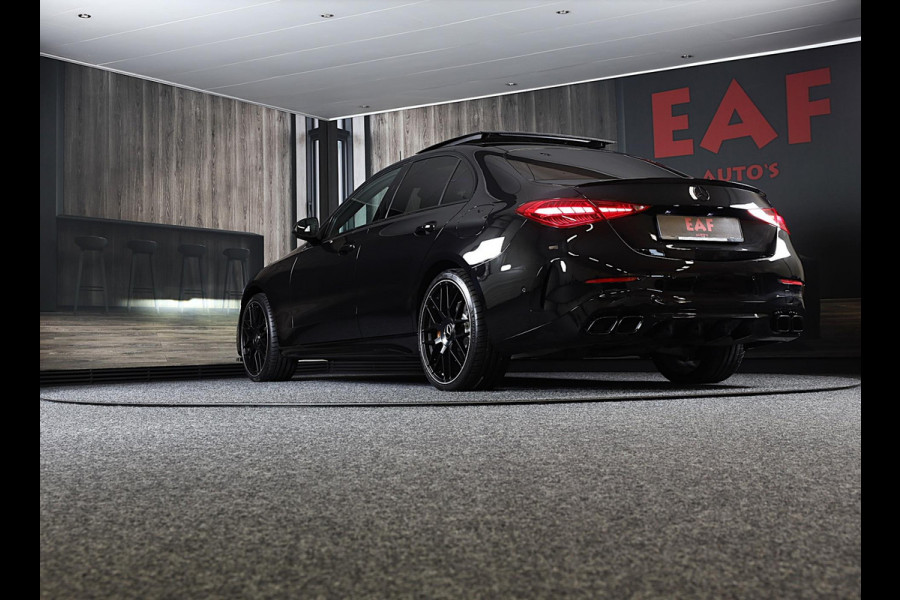 Mercedes-Benz C-Klasse 300 e AMG Line / Head Up / Camera / Acc / Lane Assist / Dode Hoek / Elek Stoelen / Memory / Pano / 20 Inch