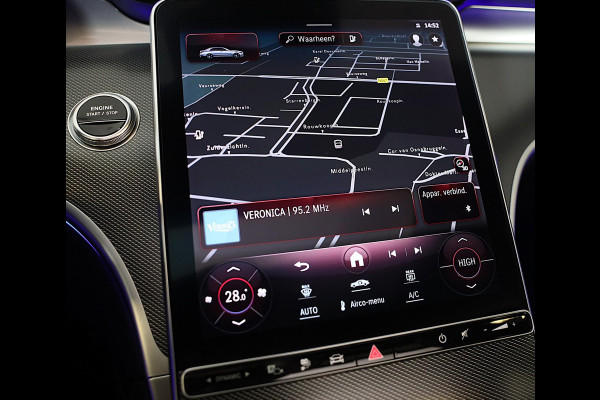 Mercedes-Benz C-Klasse 300 e AMG Line / Head Up / Camera / Acc / Lane Assist / Dode Hoek / Elek Stoelen / Memory / Pano / 20 Inch