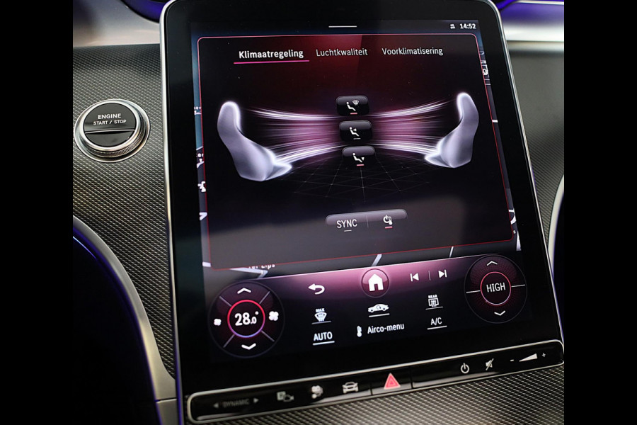 Mercedes-Benz C-Klasse 300 e AMG Line / Head Up / Camera / Acc / Lane Assist / Dode Hoek / Elek Stoelen / Memory / Pano / 20 Inch