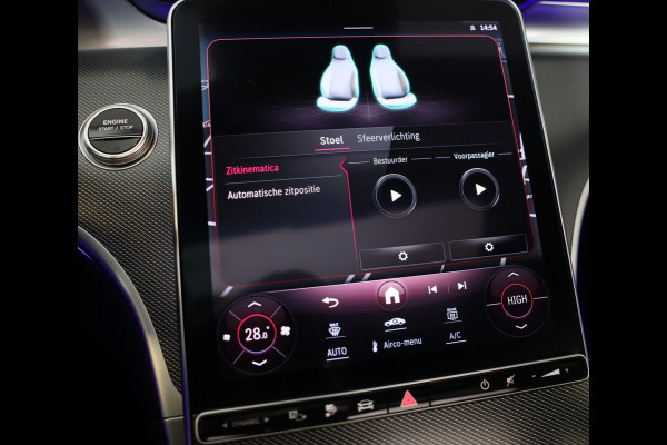 Mercedes-Benz C-Klasse 300 e AMG Line / Head Up / Camera / Acc / Lane Assist / Dode Hoek / Elek Stoelen / Memory / Pano / 20 Inch