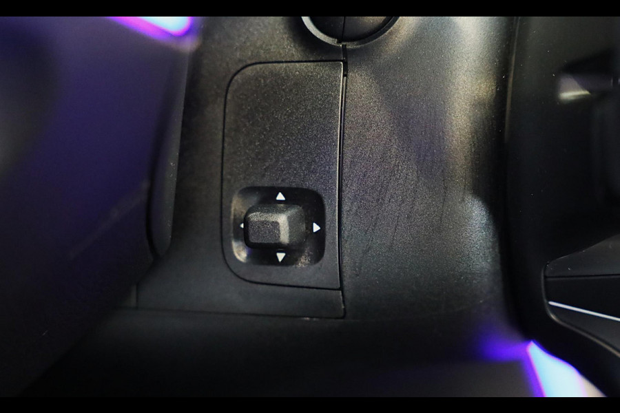 Mercedes-Benz C-Klasse 300 e AMG Line / Head Up / Camera / Acc / Lane Assist / Dode Hoek / Elek Stoelen / Memory / Pano / 20 Inch