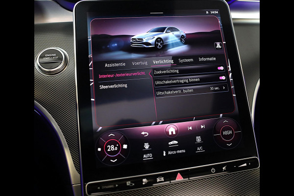 Mercedes-Benz C-Klasse 300 e AMG Line / Head Up / Camera / Acc / Lane Assist / Dode Hoek / Elek Stoelen / Memory / Pano / 20 Inch