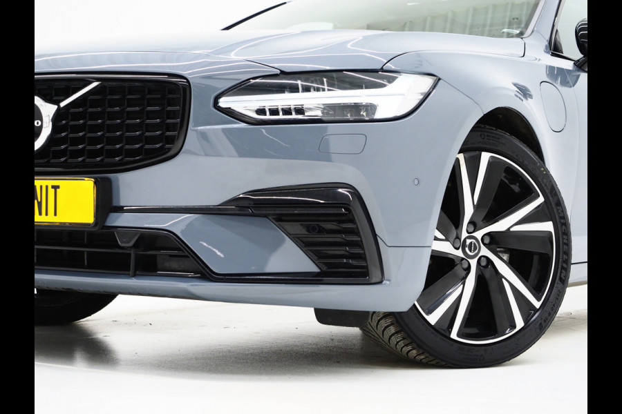 Volvo V90 2.0 T6 Plug-in hybrid AWD Plus Dark Long Range | Panoramadak | Pilot Assist | Trekhaak | Leder | Harman/Kardon | 360 | Keyless | Carplay