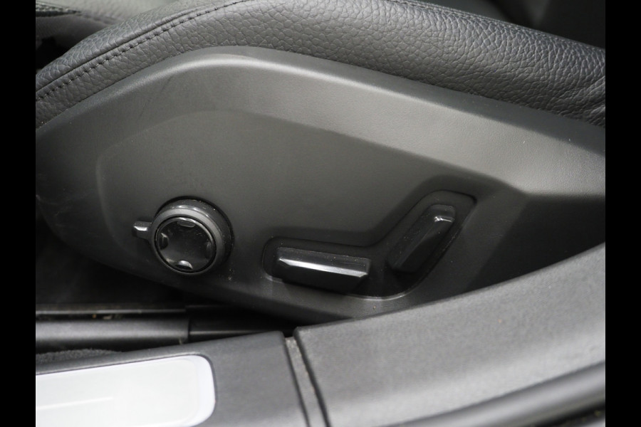 Volvo V90 2.0 T6 Plug-in hybrid AWD Plus Dark Long Range | Panoramadak | Pilot Assist | Trekhaak | Leder | Harman/Kardon | 360 | Keyless | Carplay
