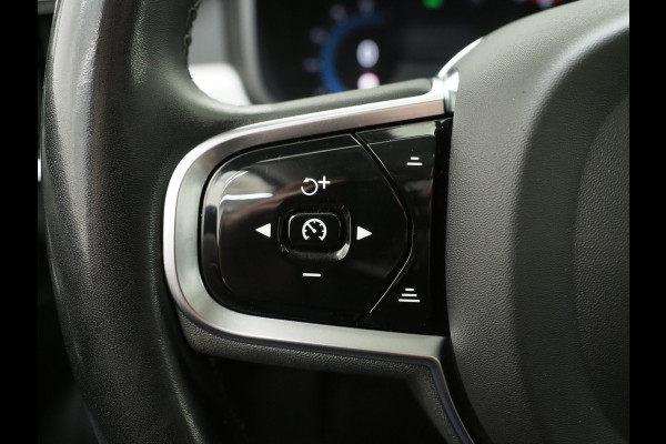 Volvo V90 2.0 T6 Plug-in hybrid AWD Plus Dark Long Range | Panoramadak | Pilot Assist | Trekhaak | Leder | Harman/Kardon | 360 | Keyless | Carplay