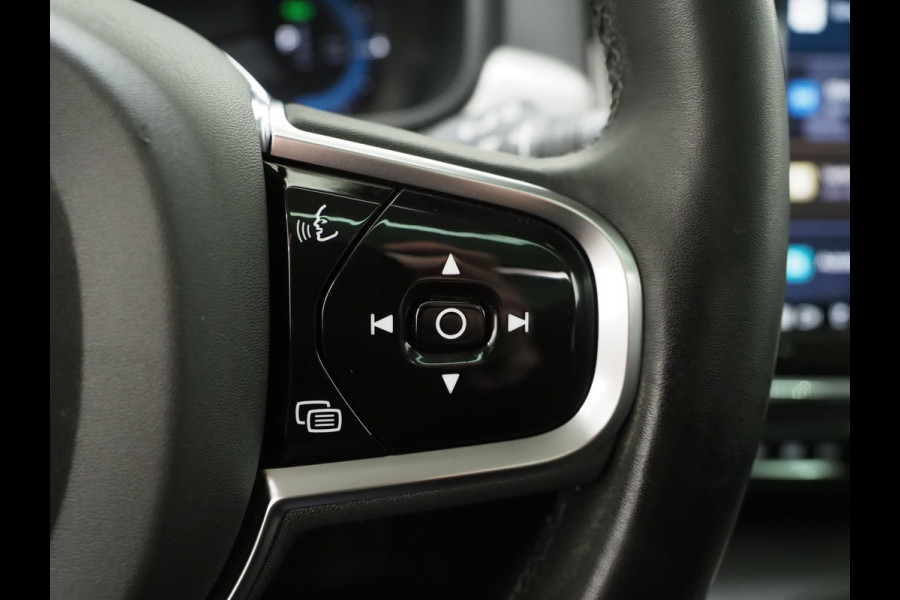 Volvo V90 2.0 T6 Plug-in hybrid AWD Plus Dark Long Range | Panoramadak | Pilot Assist | Trekhaak | Leder | Harman/Kardon | 360 | Keyless | Carplay