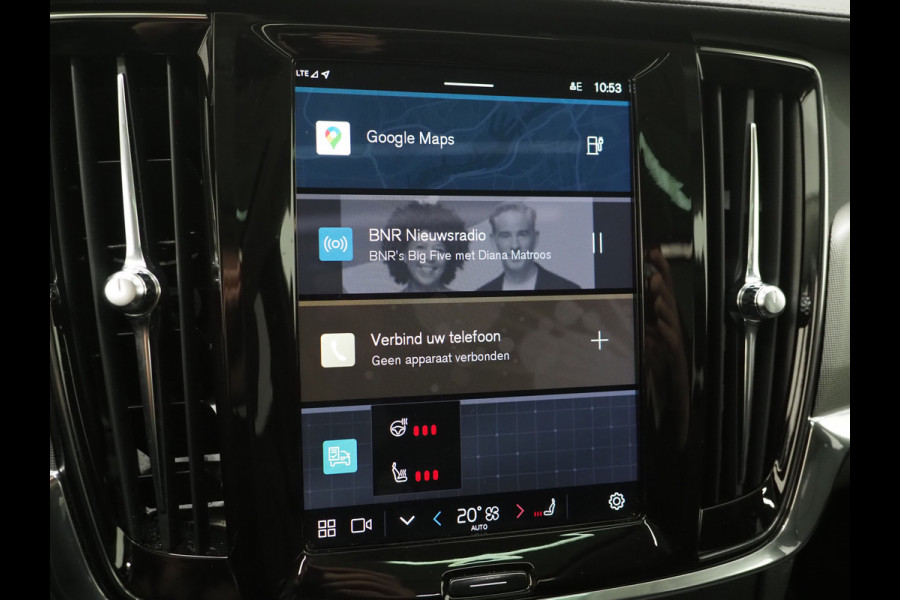 Volvo V90 2.0 T6 Plug-in hybrid AWD Plus Dark Long Range | Panoramadak | Pilot Assist | Trekhaak | Leder | Harman/Kardon | 360 | Keyless | Carplay