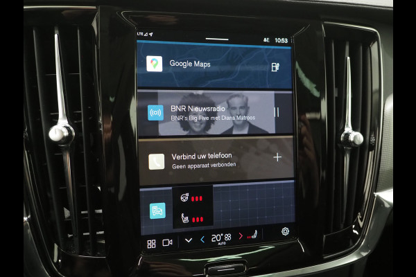 Volvo V90 2.0 T6 Plug-in hybrid AWD Plus Dark Long Range | Panoramadak | Pilot Assist | Trekhaak | Leder | Harman/Kardon | 360 | Keyless | Carplay