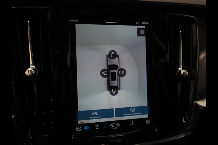 Volvo V90 2.0 T6 Plug-in hybrid AWD Plus Dark Long Range | Panoramadak | Pilot Assist | Trekhaak | Leder | Harman/Kardon | 360 | Keyless | Carplay