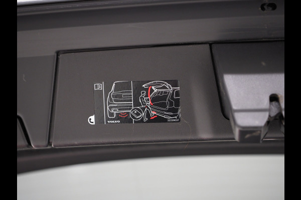 Volvo V90 2.0 T6 Plug-in hybrid AWD Plus Dark Long Range | Panoramadak | Pilot Assist | Trekhaak | Leder | Harman/Kardon | 360 | Keyless | Carplay