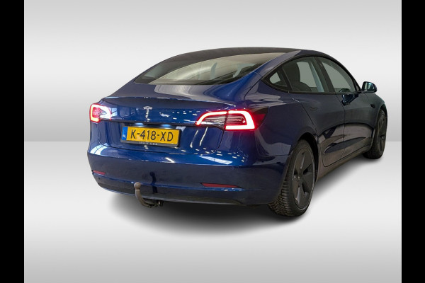 Tesla Model 3 Standard RWD Plus 60 kWh / FACELIFT / Trekhaak / Autopilot / Panoramadak / Camera / Leder / 18'' / Leder / Premium Audio / Warmtepomp