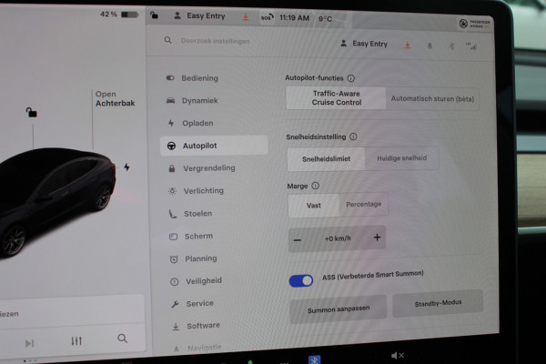 Tesla Model 3 Standard RWD Plus 60 kWh / FACELIFT / Trekhaak / Autopilot / Panoramadak / Camera / Leder / 18'' / Leder / Premium Audio / Warmtepomp