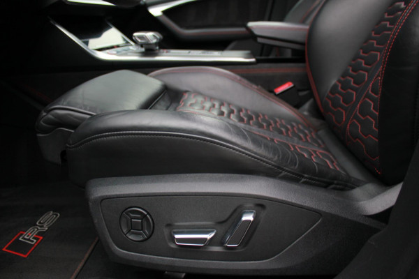 Audi A6 Avant RS 6 TFSI quattro