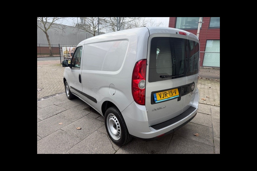 Fiat Doblò Cargo 1.4 T-Jet Natural Power L1H1 AIRCO I CNG I CAMERA INAVI I PDC I 1e EIGENAAR I COMPLETE ONDERHOUDSHISTORIE I