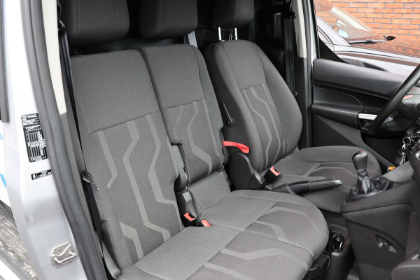 Ford Transit Connect 1.5 TDCI L2 | Sortimo inrichting | Marge | BTW & BPM Vrij | Camera | CarPlay | Navigatie | Cruise control | DAB | 3-Zitter | Alarm klasse 3 | NAP Logisch | Nieuwe APK | NL Auto | Euro 6