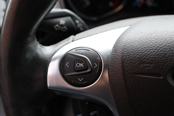 Ford Transit Connect 1.5 TDCI L2 | Sortimo inrichting | Marge | BTW & BPM Vrij | Camera | CarPlay | Navigatie | Cruise control | DAB | 3-Zitter | Alarm klasse 3 | NAP Logisch | Nieuwe APK | NL Auto | Euro 6