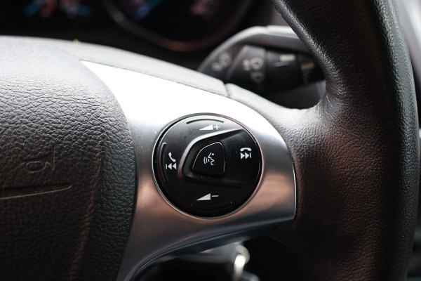 Ford Transit Connect 1.5 TDCI L2 | Sortimo inrichting | Marge | BTW & BPM Vrij | Camera | CarPlay | Navigatie | Cruise control | DAB | 3-Zitter | Alarm klasse 3 | NAP Logisch | Nieuwe APK | NL Auto | Euro 6