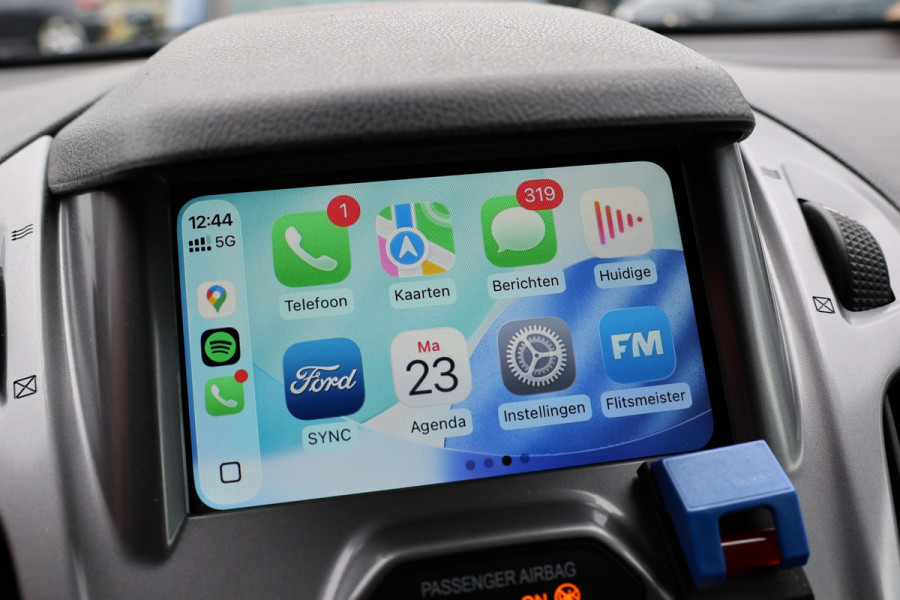 Ford Transit Connect 1.5 TDCI L2 | Sortimo inrichting | Marge | BTW & BPM Vrij | Camera | CarPlay | Navigatie | Cruise control | DAB | 3-Zitter | Alarm klasse 3 | NAP Logisch | Nieuwe APK | NL Auto | Euro 6