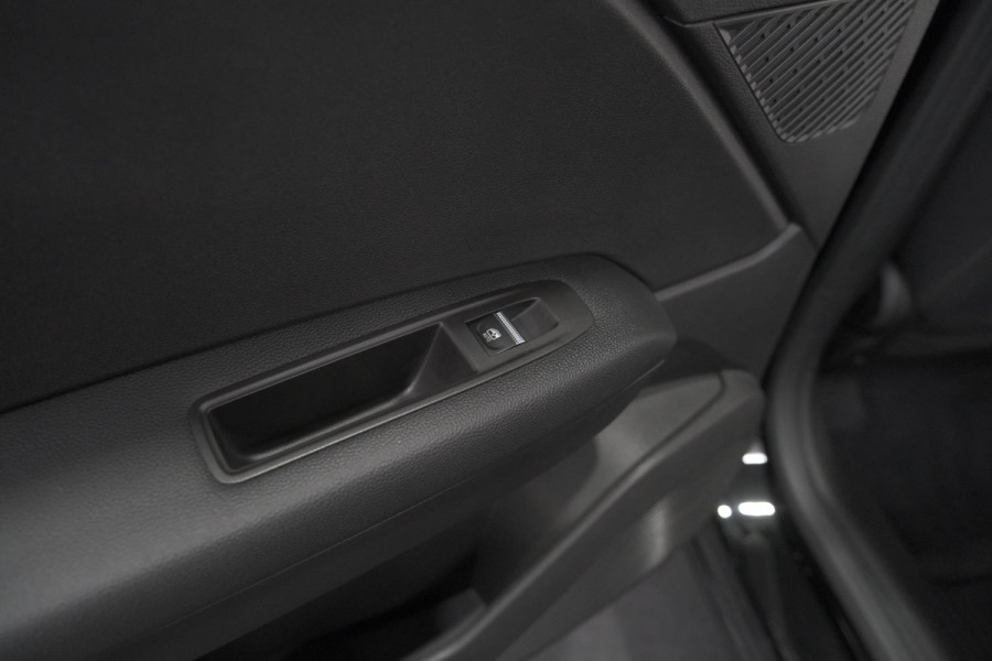 Renault Captur 1.8 E-Tech Full Hybrid 160 Techno | Camera | Winterpakket | Adaptieve Cruise Control | Apple Carplay