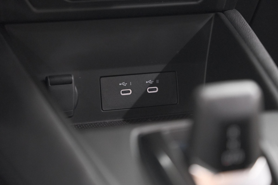 Renault Captur 1.8 E-Tech Full Hybrid 160 Techno | Camera | Winterpakket | Adaptieve Cruise Control | Apple Carplay