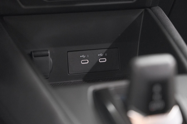 Renault Captur 1.8 E-Tech Full Hybrid 160 Techno | Camera | Winterpakket | Adaptieve Cruise Control | Apple Carplay