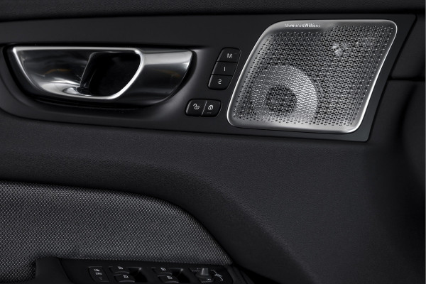 Volvo XC60 2.0 T8 Plug-in-hybrid AWD Polestar Engineered - Facelift MY26 | Bowers & Wilkins | Dig.Cockpit | Adapt.Cruise | Stoel+-Stuurverw. | PDC | 360 Camera | NAV + App.Connect + NAV | ECC | LM 22" | 3593
