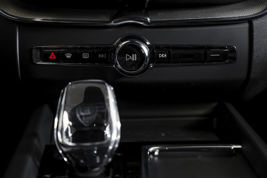 Volvo XC60 2.0 T8 Plug-in-hybrid AWD Polestar Engineered - Facelift MY26 | Bowers & Wilkins | Dig.Cockpit | Adapt.Cruise | Stoel+-Stuurverw. | PDC | 360 Camera | NAV + App.Connect + NAV | ECC | LM 22" | 3593
