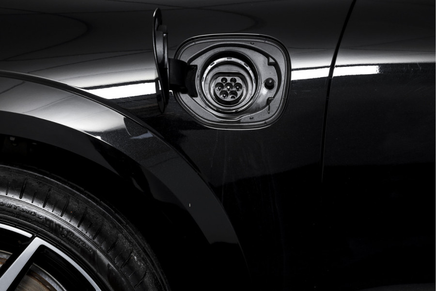 Volvo XC60 2.0 T8 Plug-in-hybrid AWD Polestar Engineered - Facelift MY26 | Bowers & Wilkins | Dig.Cockpit | Adapt.Cruise | Stoel+-Stuurverw. | PDC | 360 Camera | NAV + App.Connect + NAV | ECC | LM 22" | 3593