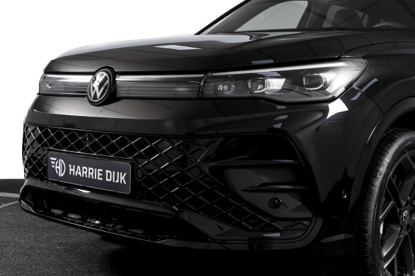 Volkswagen Tiguan 1.5 eHybrid 272 PK R-Line Edition | Black Style | Assistance Plus | Elek. Trekhaak | S/K-panodak | Adapt. Cruise | Stoel-+stuurverw. | NAV+App. Connect | 360 Camera | LM 20" |