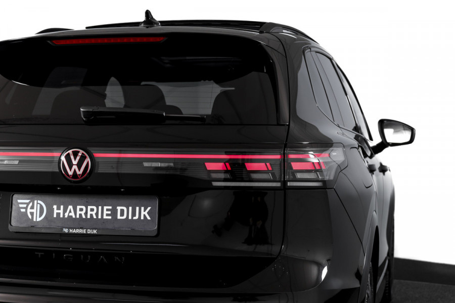 Volkswagen Tiguan 1.5 eHybrid 272 PK R-Line Edition | Black Style | Assistance Plus | Elek. Trekhaak | S/K-panodak | Adapt. Cruise | Stoel-+stuurverw. | NAV+App. Connect | 360 Camera | LM 20" | 3971