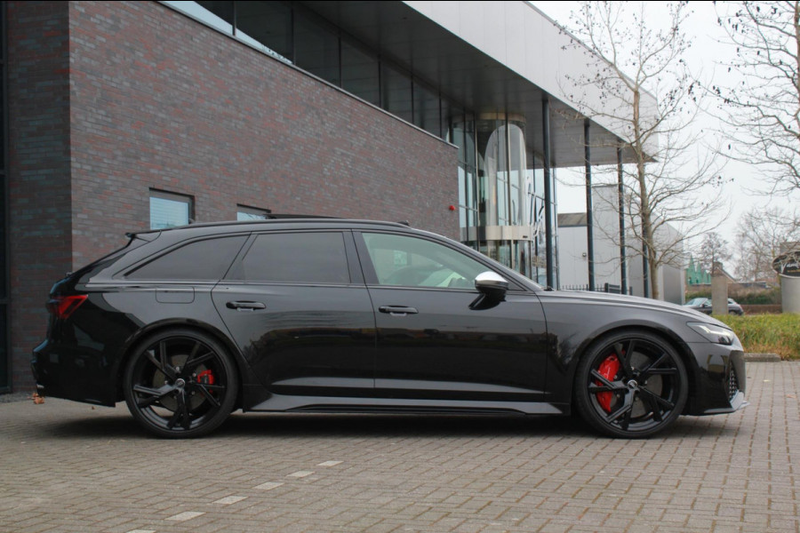 Audi A6 Avant RS 6 TFSI quattro