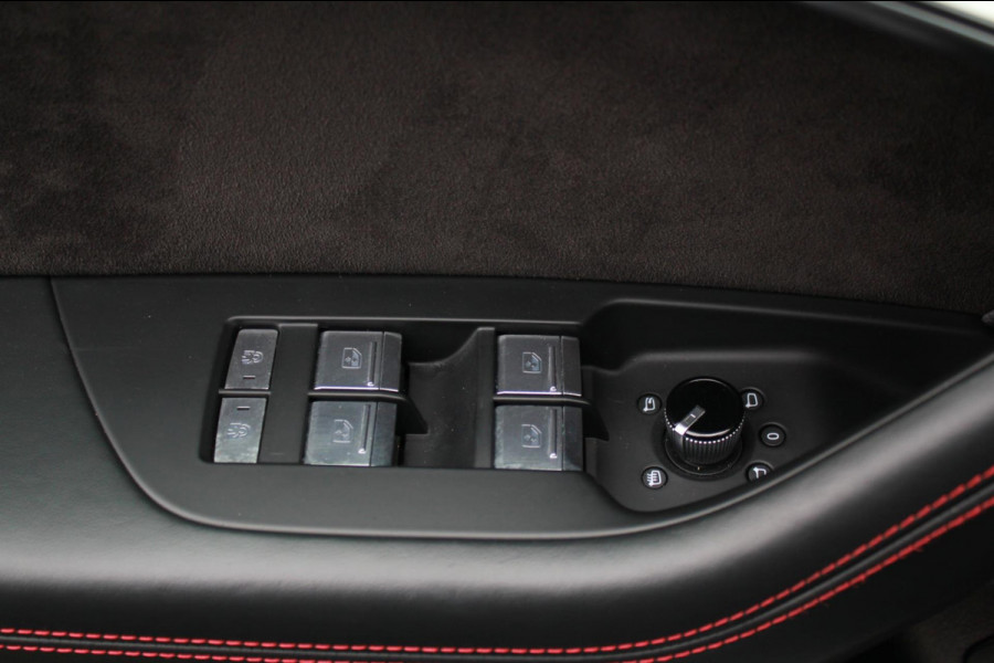 Audi A6 Avant RS 6 TFSI quattro