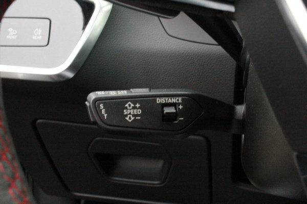 Audi A6 Avant RS 6 TFSI quattro