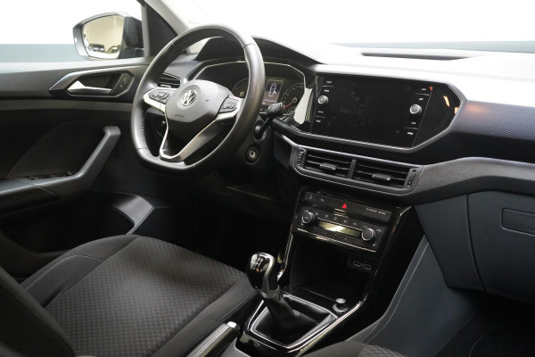 Volkswagen T-Cross 1.0 TSi 115pk United | Navigatie | Trekhaak | All-seasonbanden | Blind-Spot | Adaptive cruise