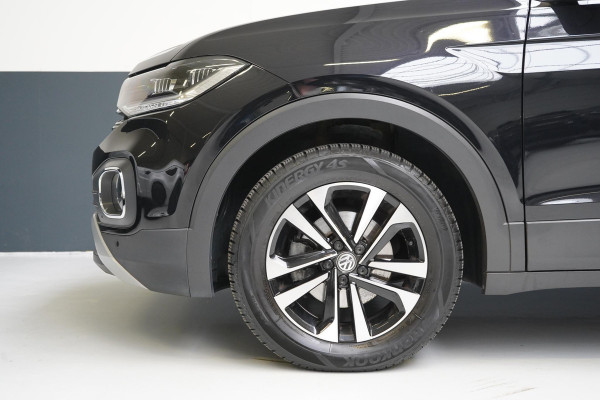 Volkswagen T-Cross 1.0 TSi 115pk United | Navigatie | Trekhaak | All-seasonbanden | Blind-Spot | Adaptive cruise