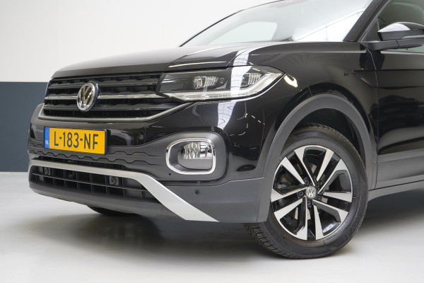 Volkswagen T-Cross 1.0 TSi 115pk United | Navigatie | Trekhaak | All-seasonbanden | Blind-Spot | Adaptive cruise