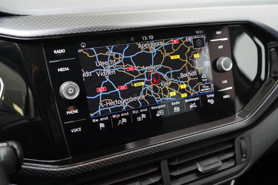 Volkswagen T-Cross 1.0 TSi 115pk United | Navigatie | Trekhaak | All-seasonbanden | Blind-Spot | Adaptive cruise