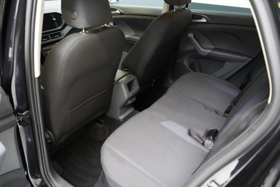 Volkswagen T-Cross 1.0 TSi 115pk United | Navigatie | Trekhaak | All-seasonbanden | Blind-Spot | Adaptive cruise