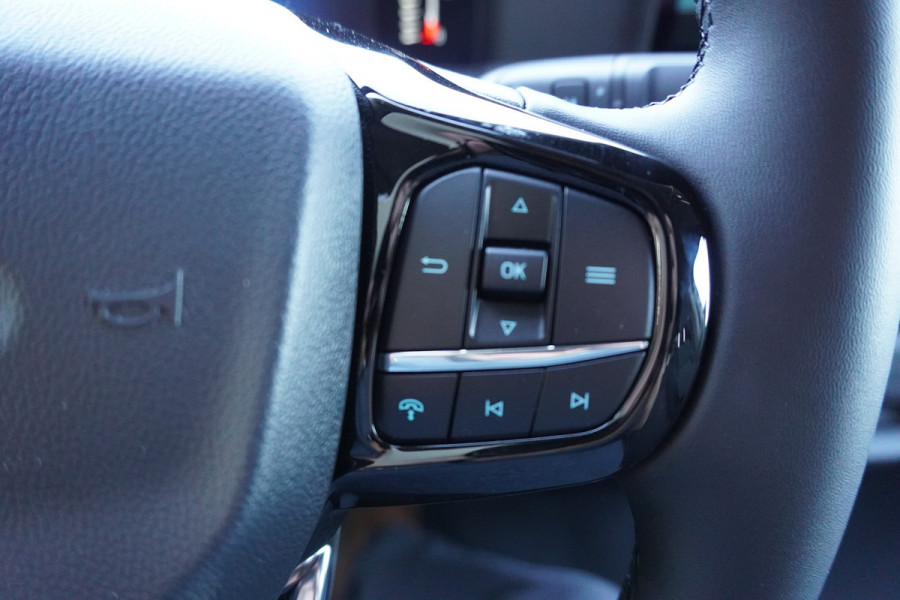 Ford Transit Custom 320L 2.0 TDCI 170PK L2H1 Trend Automaat Schuifdeur L / R Nr. V071 | Airco | Adap.Cruise | Navi | Camera | Blis | Glaslook