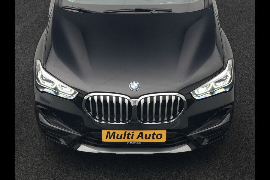 BMW X1 xDrive25e X Line Plug In Hybrid 221pk Dealer O.H. PHEV | Panodak | Head Up | Camera | Stuur Verwarmd | Lederen Sportstoelen Verwarmd | Hifi Audio | Adaptive LED | Sfeerverlichting | Cruise Control | Navigatie | DAB |