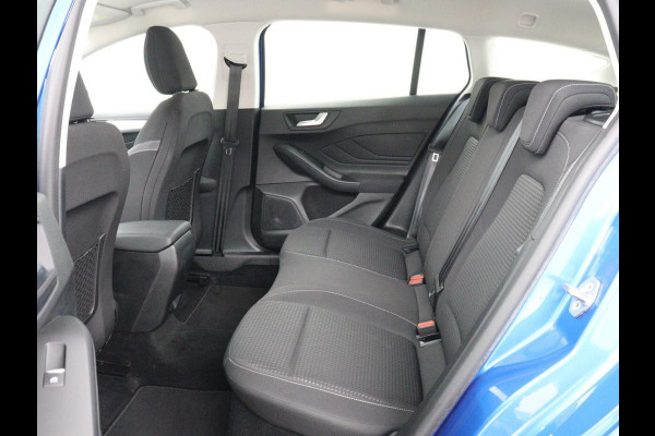 Ford Focus 1.0 EcoBoost Hybrid Trend Edition | 60.600km NAP | Trekhaak | Camera | Carplay | Navigatie | Full LED | Parkeerhulp | Airco | Cruise control | Bluetooth